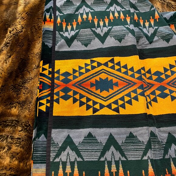 Pendelton Wildland Heroes Supersize Spa Towel - Picture 4 of 4